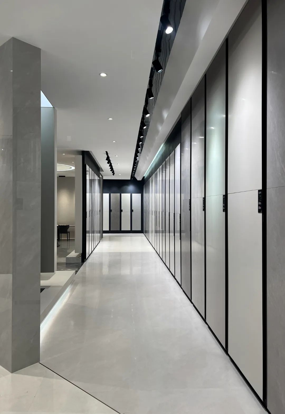 終端風采 | 91免费视频网址大全東陽旗艦店，現代時尚，以素色致敬生活(圖8)